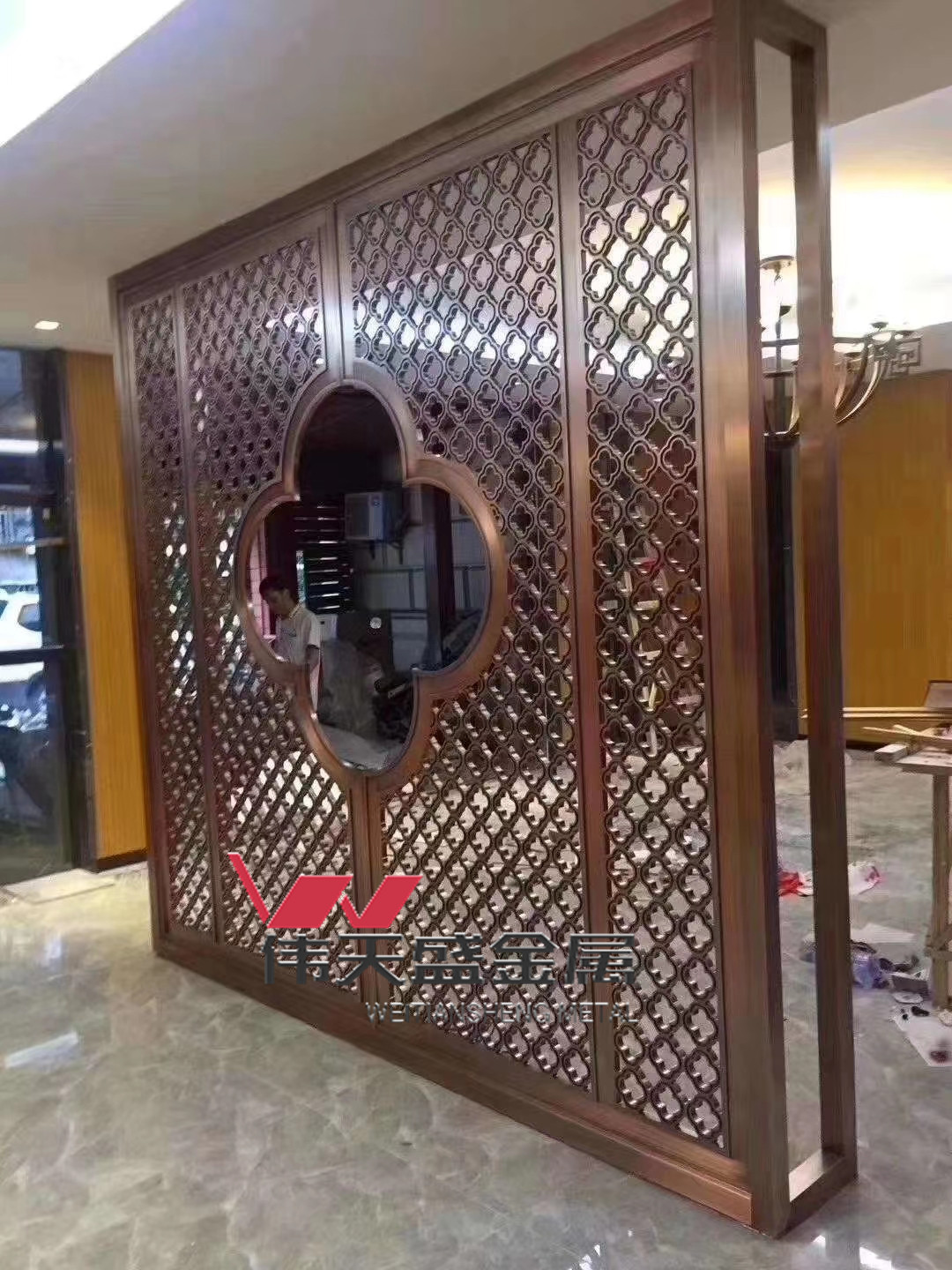中式客厅装饰金属隔断玄关